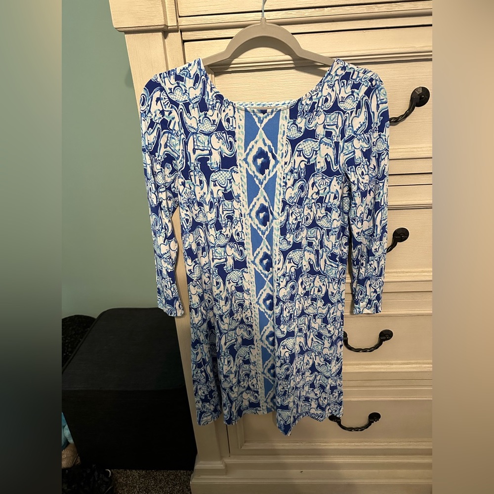 Lilly Pulitzer 3/4 Sleeve v-back elephant print dress Size S